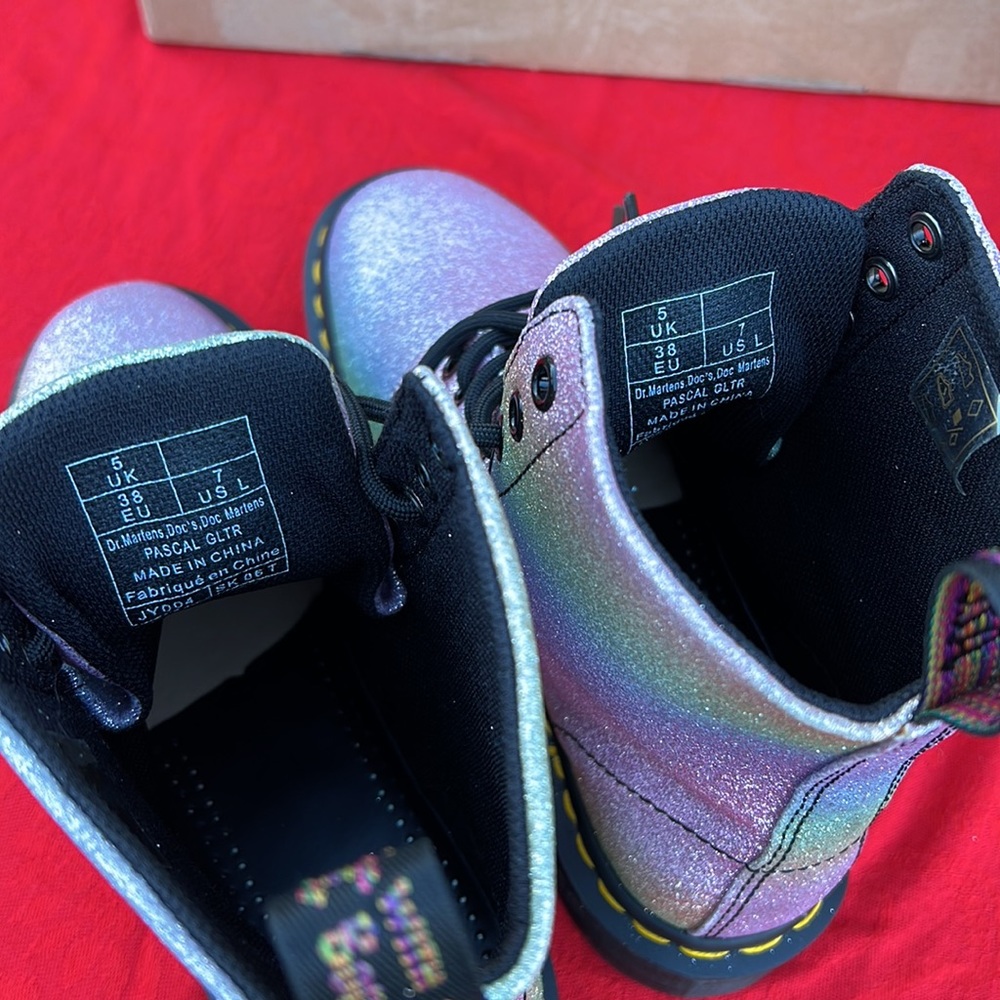New Dr. Martens Mermaid 🧜‍♀️ Super Sparkly 1460 Pascal Glitter Boots ✨ - Picture 17 of 17